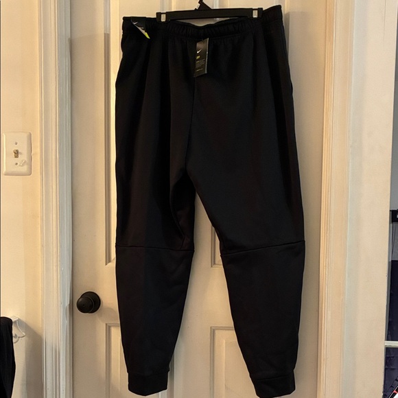 Nike Dri-Fit Black Athletic Pants - Picture 7 of 12